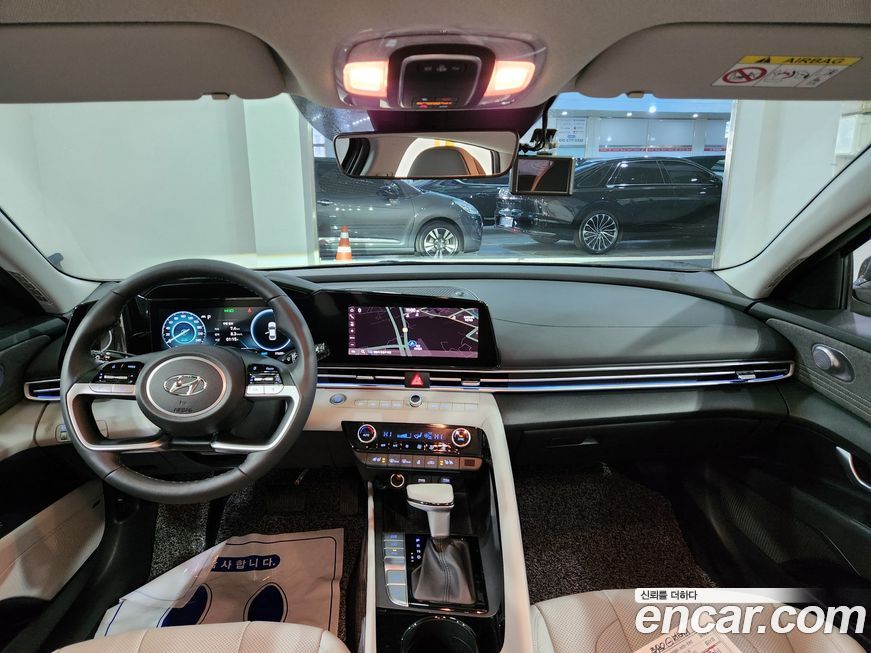 Hyundai AVANTE 2021