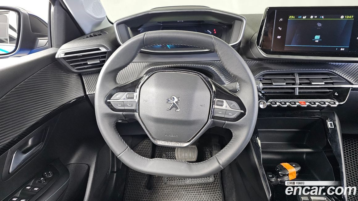 Peugeot 208 2022