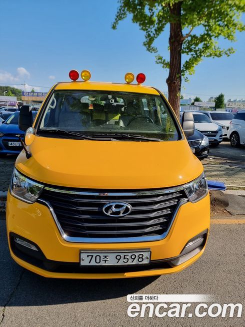 Hyundai Starex 2019