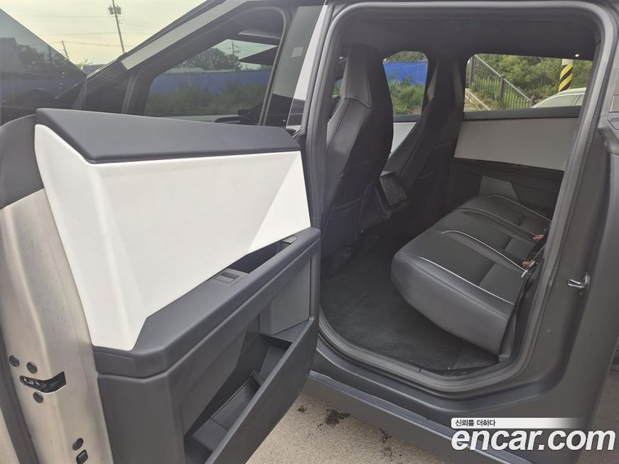 Tesla Cybertruck 2024