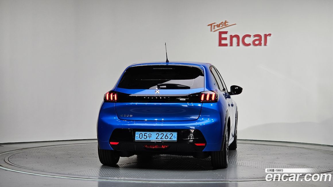 Peugeot 208 2022