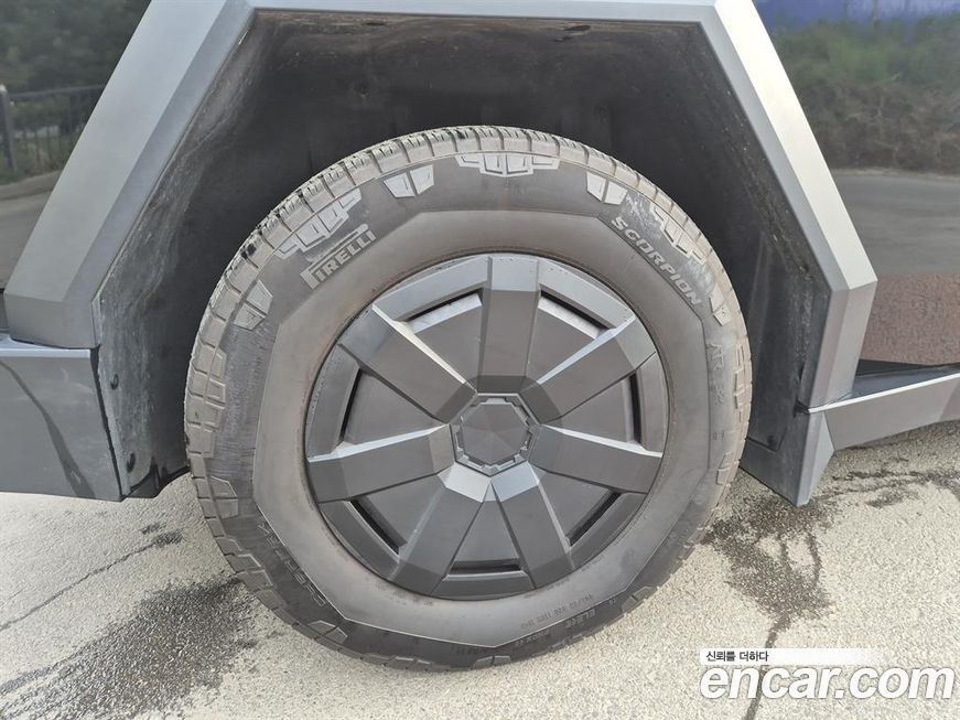 Tesla Cybertruck 2024