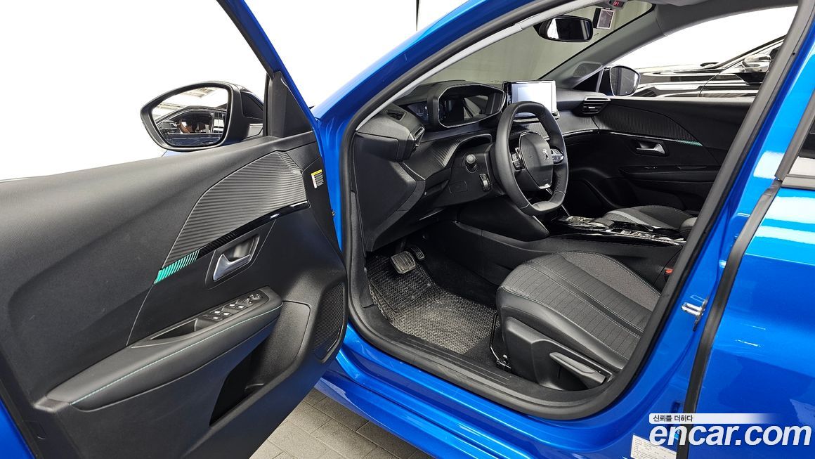 Peugeot 208 2022