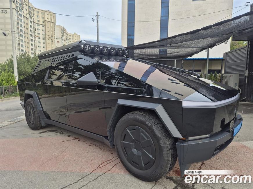 Tesla Cybertruck 2024