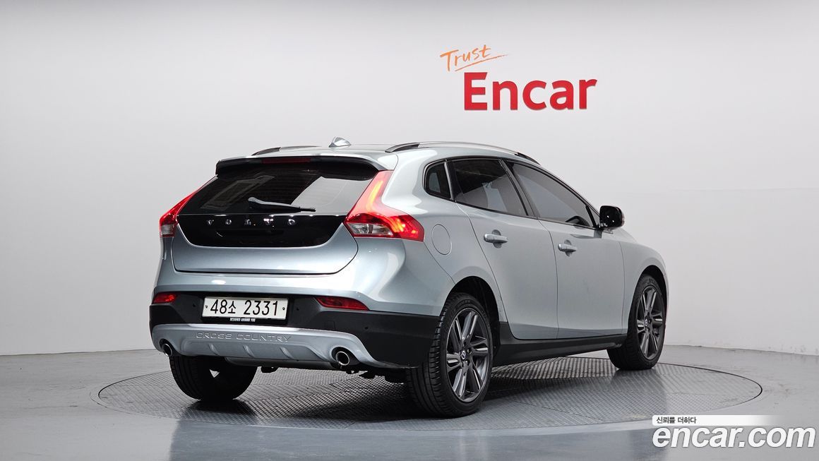 Volvo V40 2015