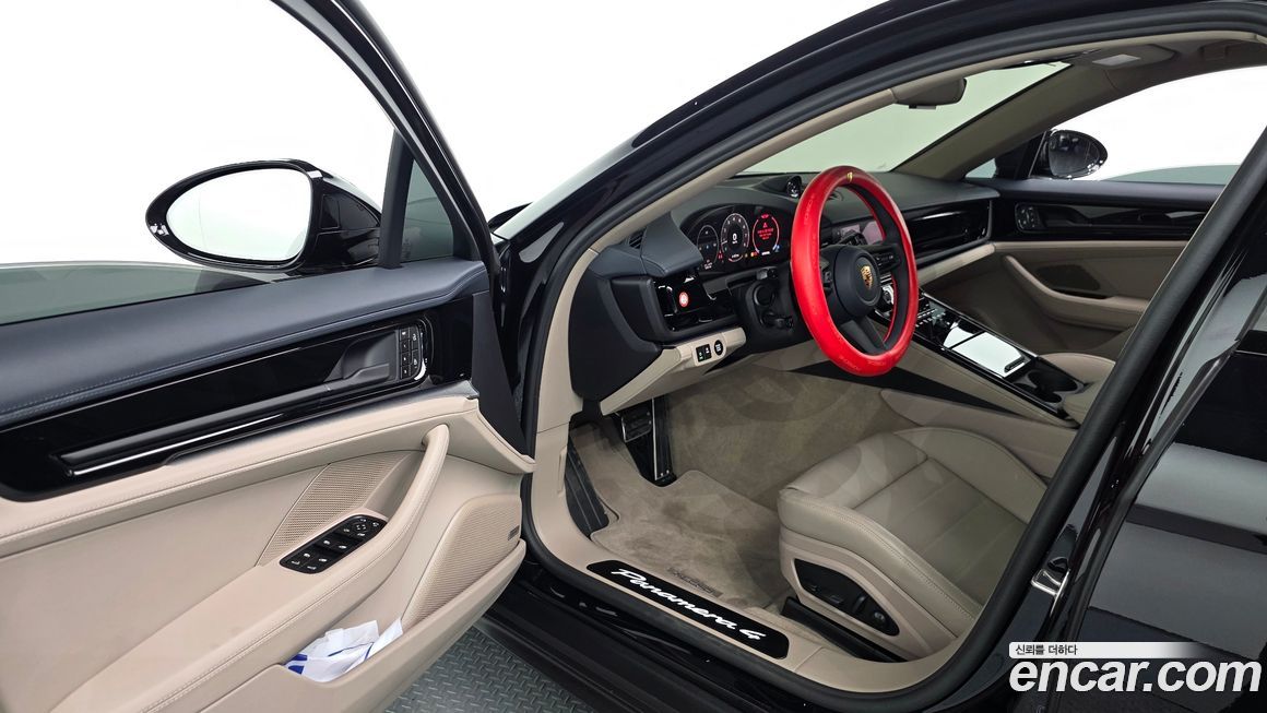 Porsche Panamera 2025