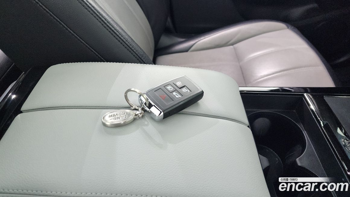 Land Rover Range Rover Evoque 2023