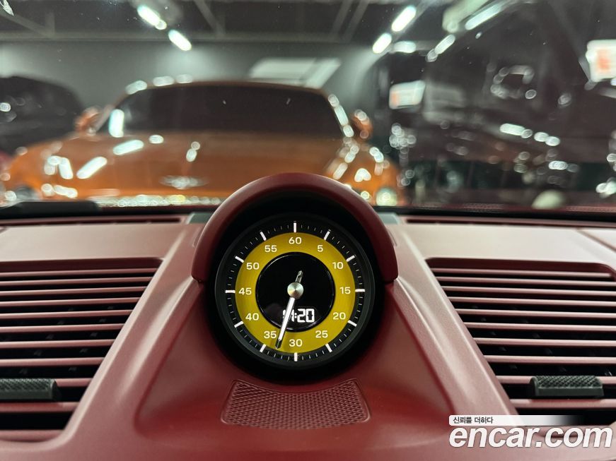 Porsche 911 2023