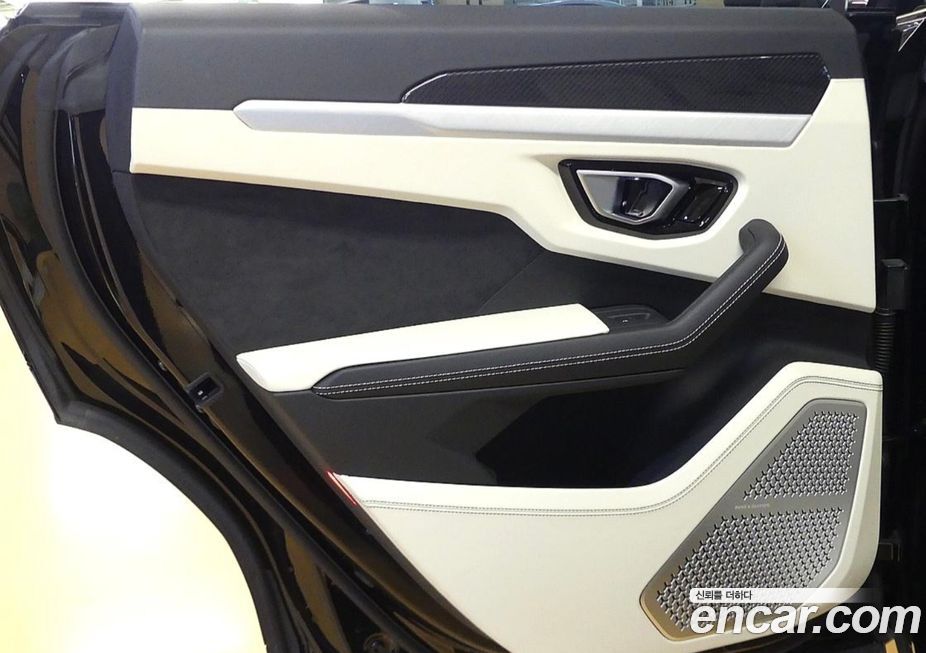 Lamborghini Urus 2019