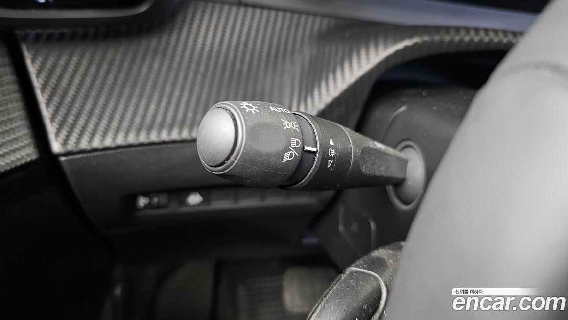 Peugeot 208 2022