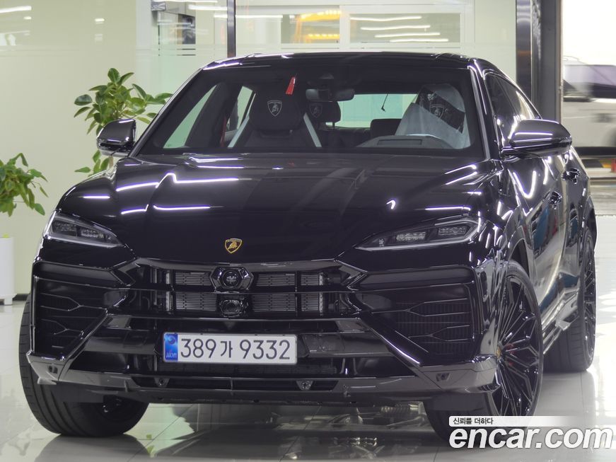 Lamborghini Urus 2025
