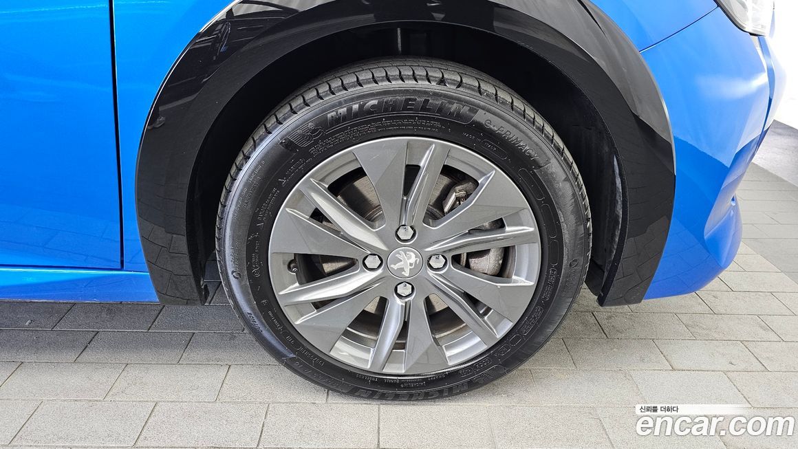 Peugeot 208 2022