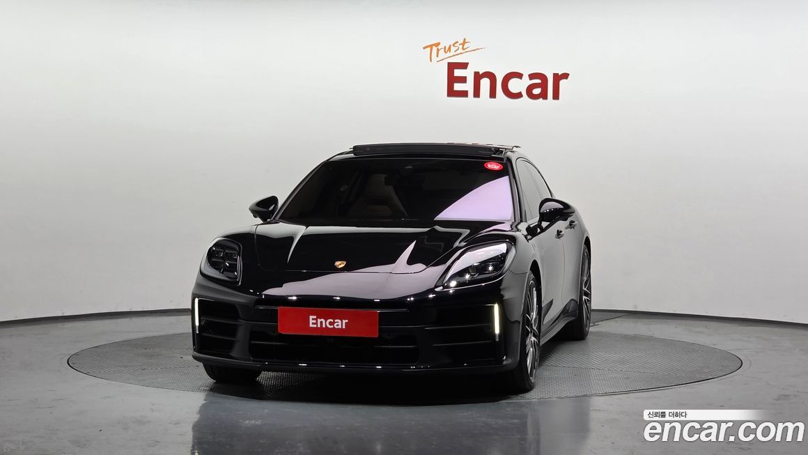 Porsche Panamera 2025