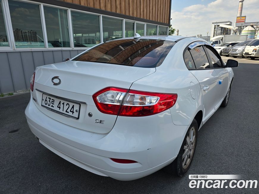 Renault-KoreaSamsung SM3 2011