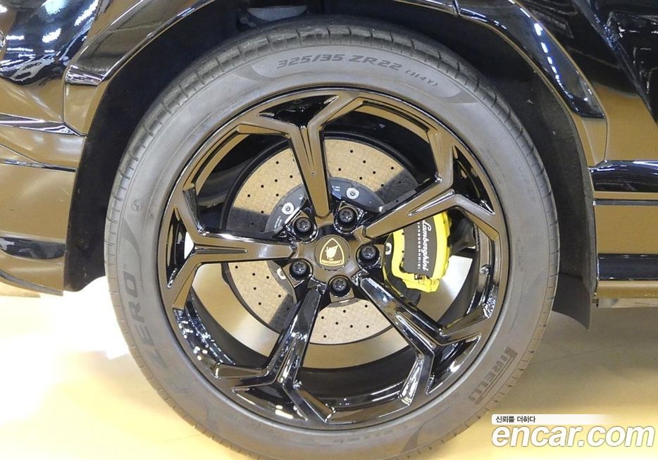 Lamborghini Urus 2019