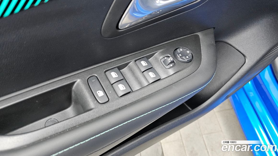 Peugeot 208 2022