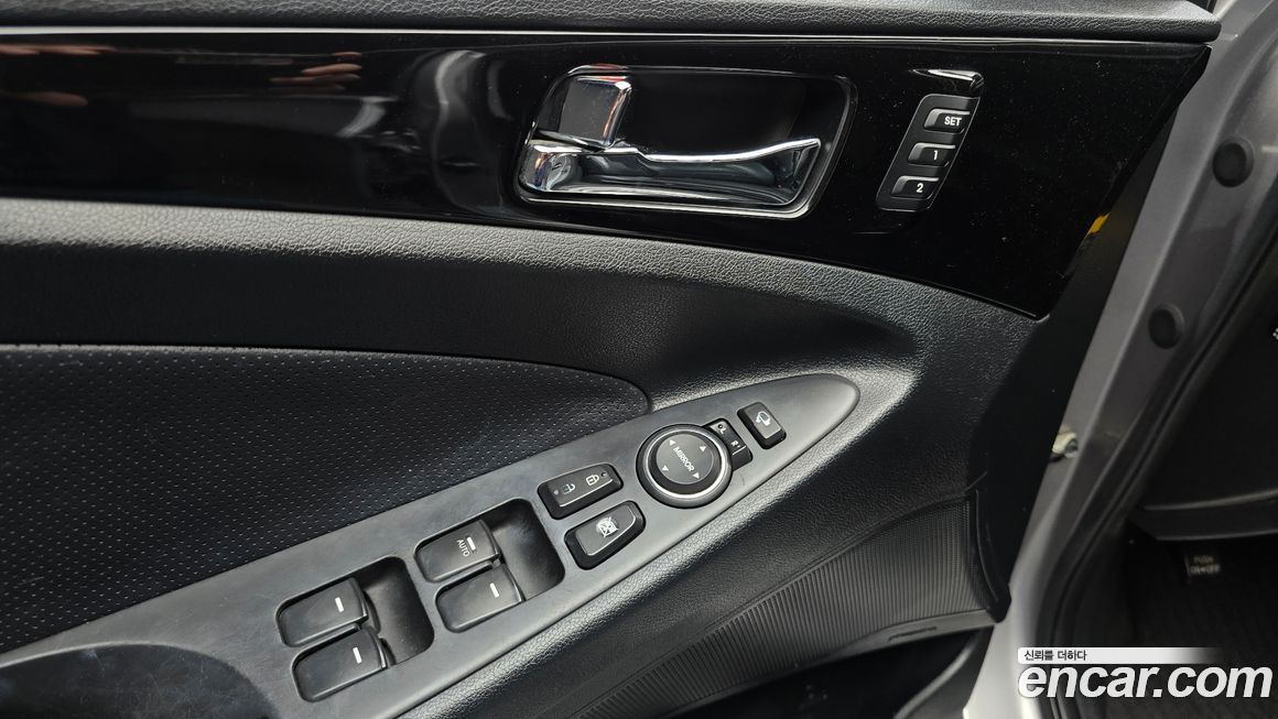 Hyundai Sonata 2011
