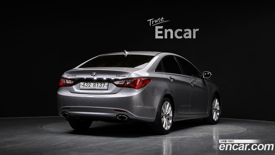 Hyundai Sonata 2011