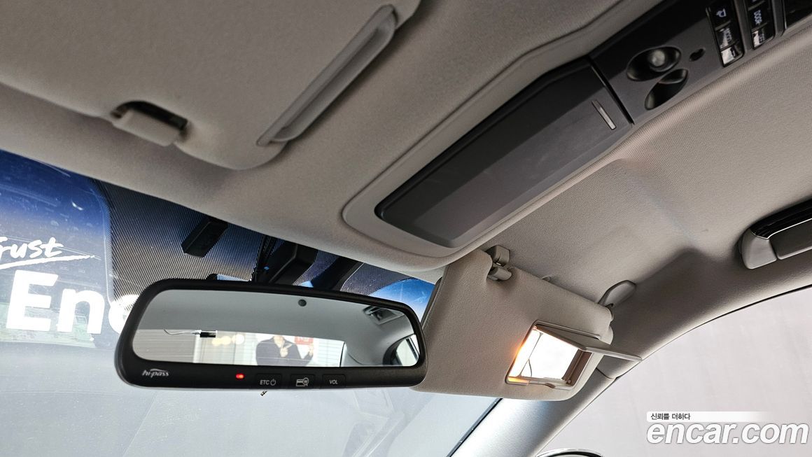 Kia OPIRUS 2010