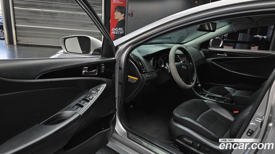 Hyundai Sonata 2011