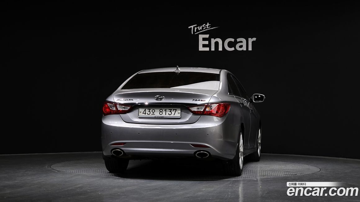 Hyundai Sonata 2011