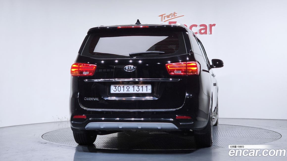 Kia Canival 2020
