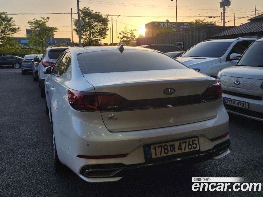 Kia K7 2021