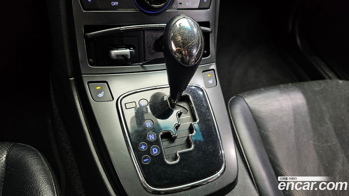 Hyundai Genesis 2011