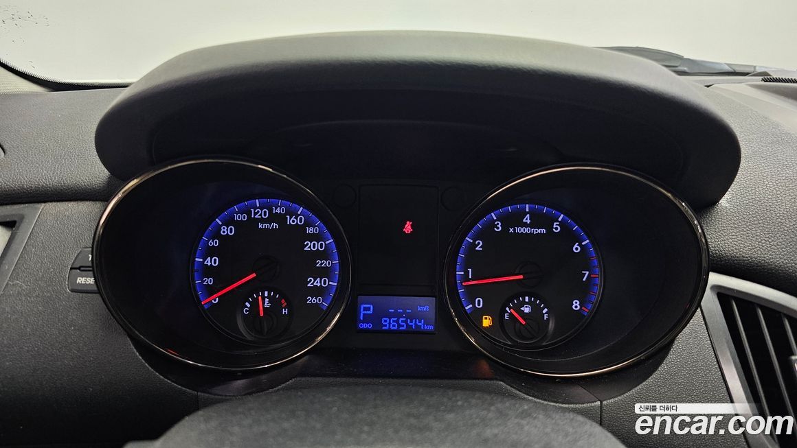 Hyundai Genesis 2011