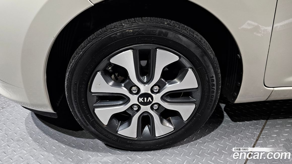 Kia morning 2016