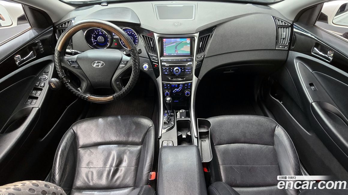 Hyundai Sonata 2011