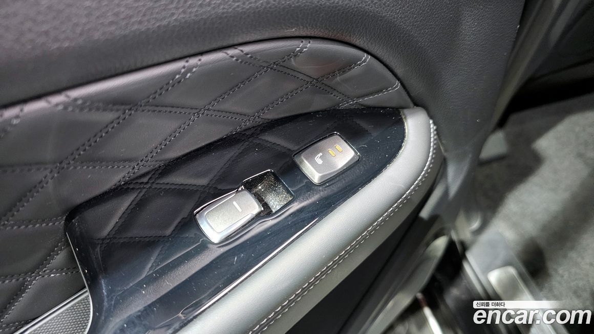 KG_Mobility_Ssangyong Rexton 2020
