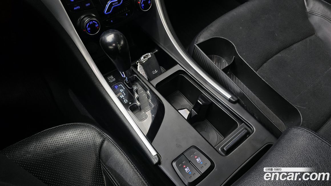 Hyundai Sonata 2011
