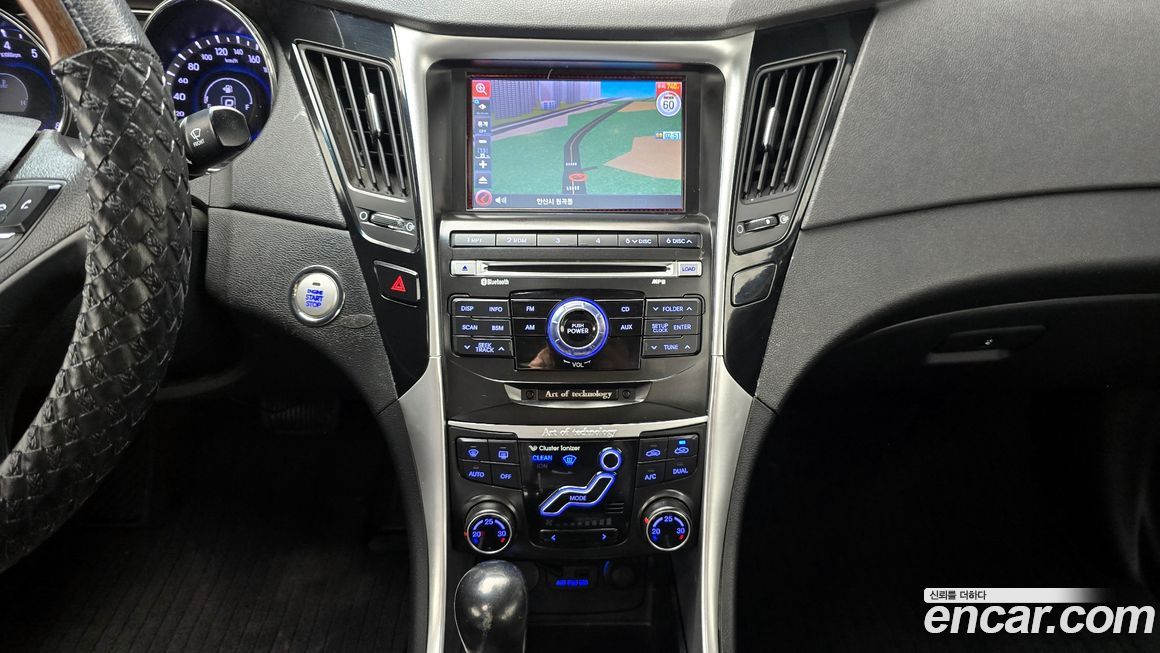 Hyundai Sonata 2011