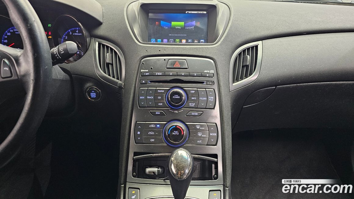 Hyundai Genesis 2011