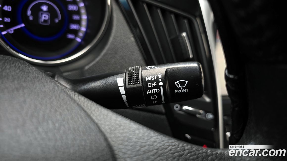 Hyundai Sonata 2011