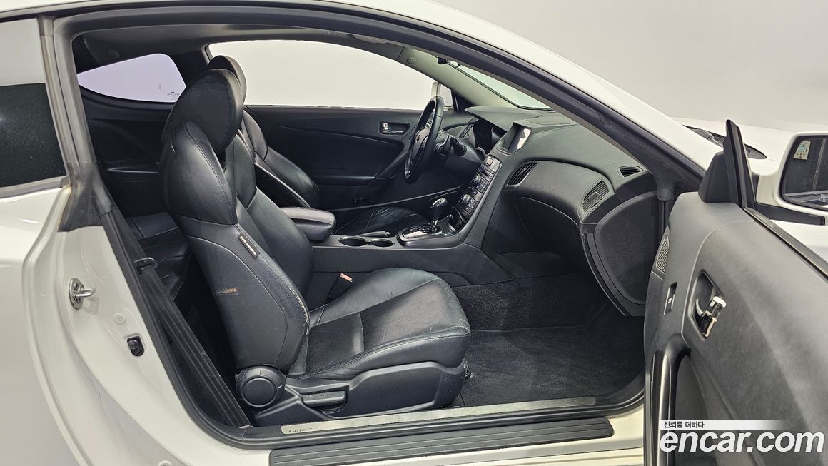Hyundai Genesis 2011
