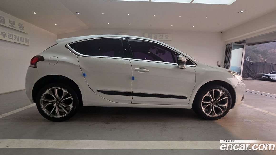 Citroen-DS DS4 2014
