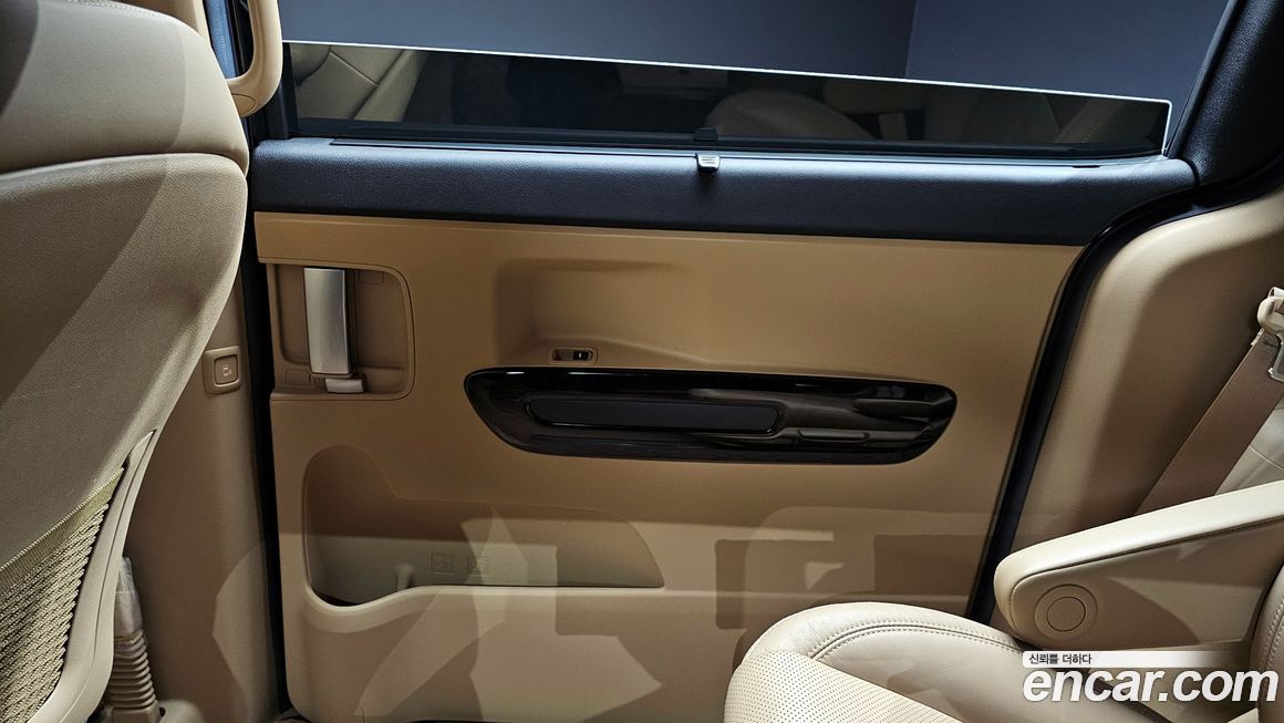 Kia Canival 2019