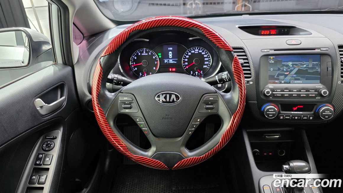 Kia K3 2013