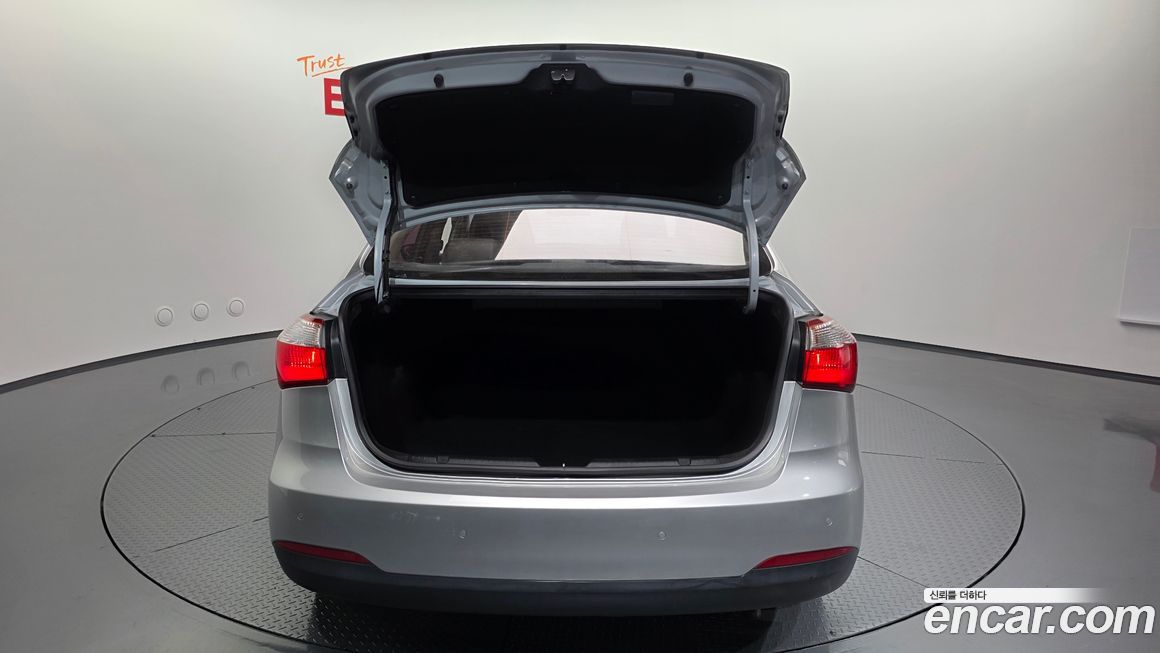 Kia K3 2013