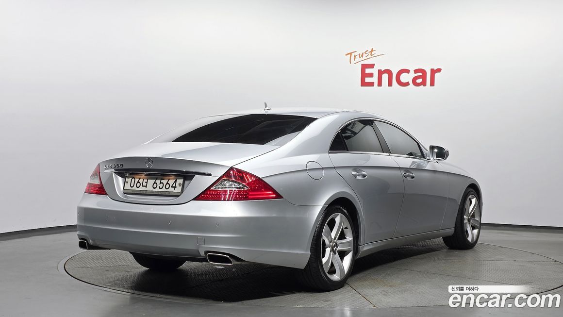 Mercedes-Benz CLS-Class 2009