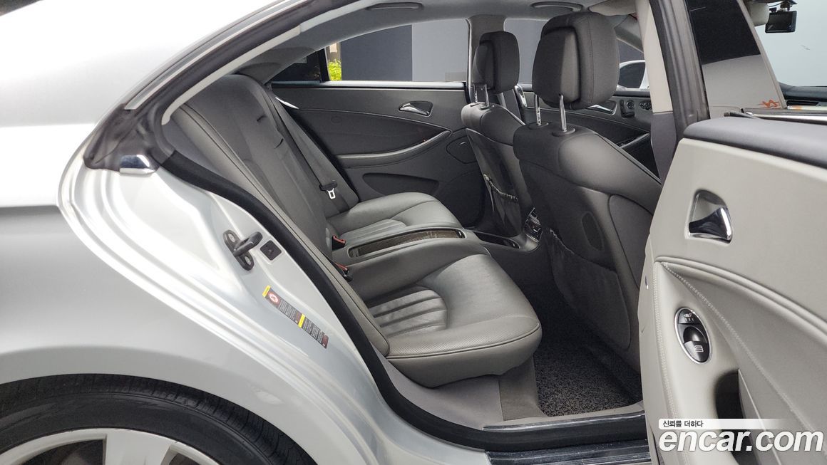 Mercedes-Benz CLS-Class 2009