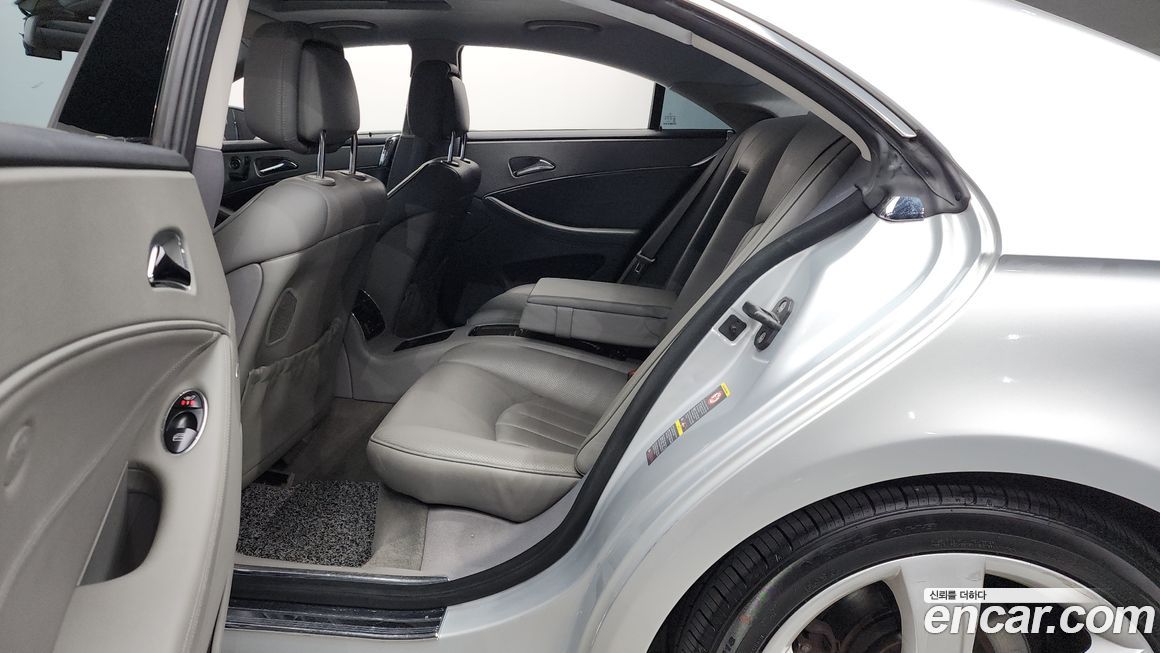 Mercedes-Benz CLS-Class 2009
