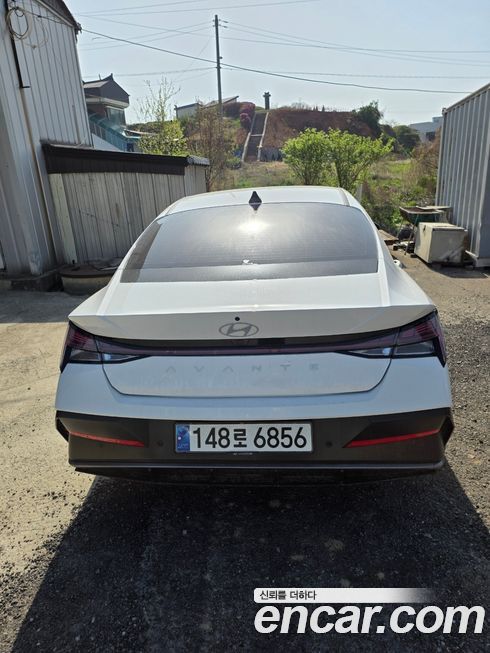 Hyundai AVANTE 2024