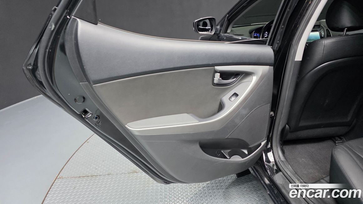 Hyundai AVANTE 2014