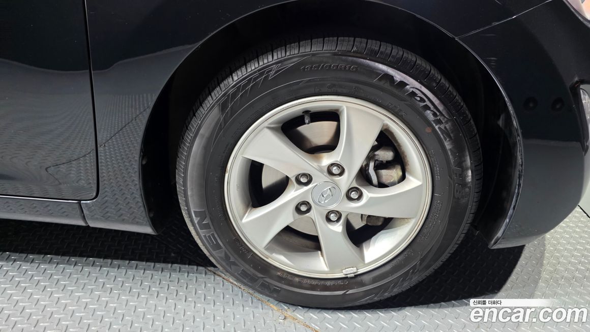 Hyundai AVANTE 2014