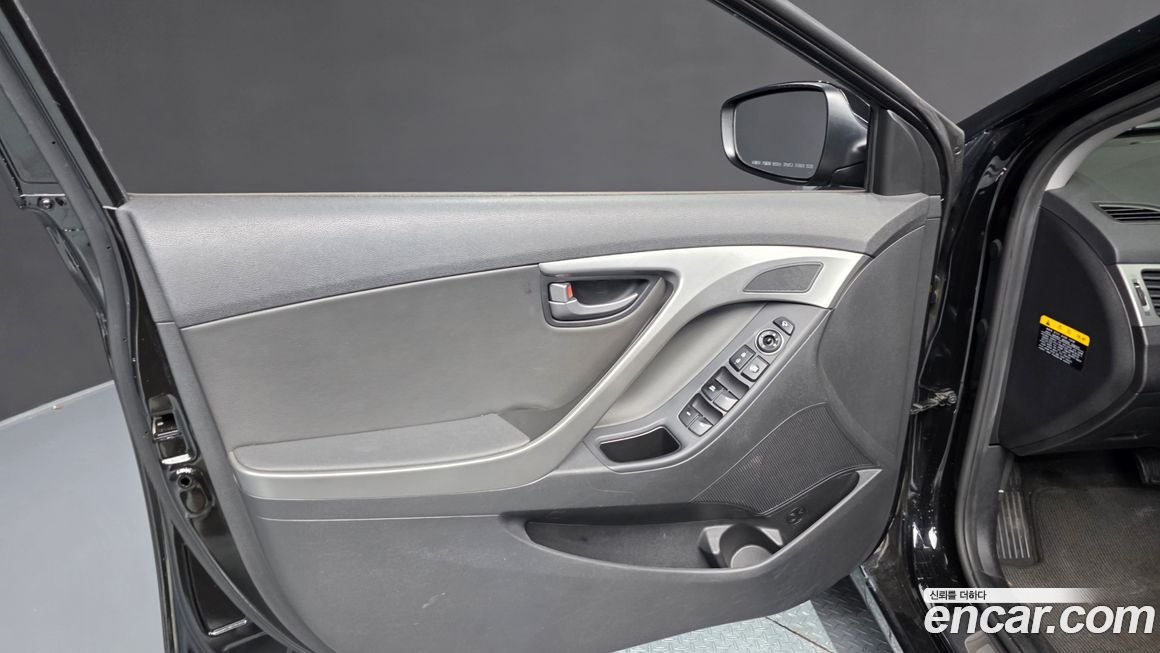Hyundai AVANTE 2014