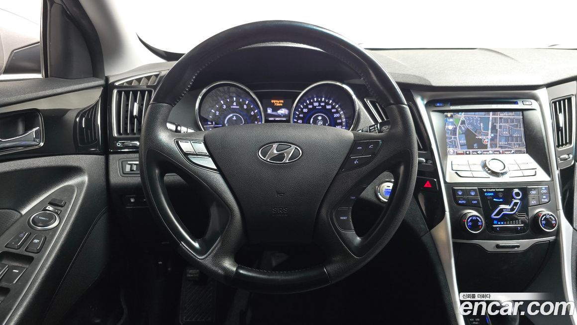 Hyundai Sonata 2011