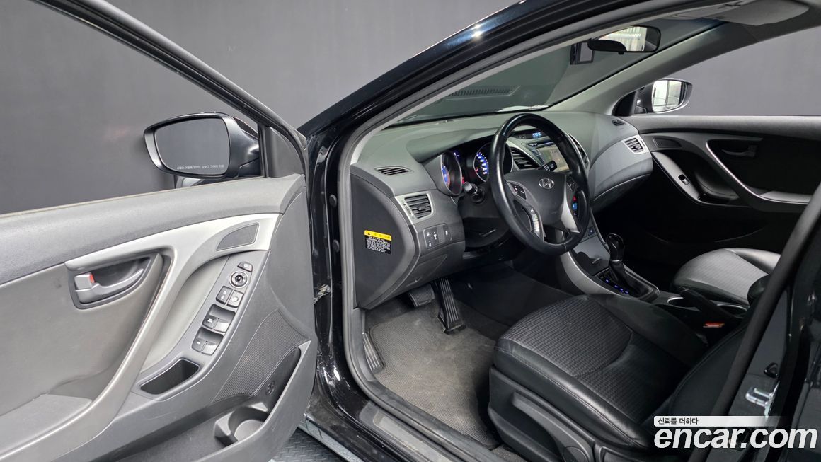 Hyundai AVANTE 2014